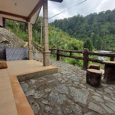 Pondok Cipaseban Villa Zoya 2 מראה חיצוני תמונה